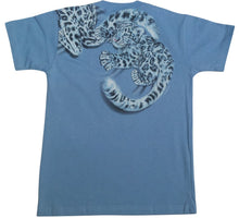 Lade das Bild in den Galerie-Viewer, Bushfire Kinder T-Shirt Schneeleopard Junge, hellblau  CTFK956
