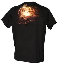 Lade das Bild in den Galerie-Viewer, Bushfire Shoulder Leopard T-Shirt - BTF839
