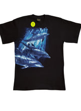 Lade das Bild in den Galerie-Viewer, Bushfire Body Dolphins, Delfin T-Shirt - BTF958
